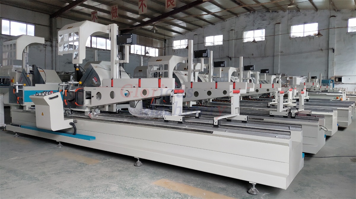 斷橋鋁門(mén)窗設(shè)備雙頭鋸的調(diào)整方法